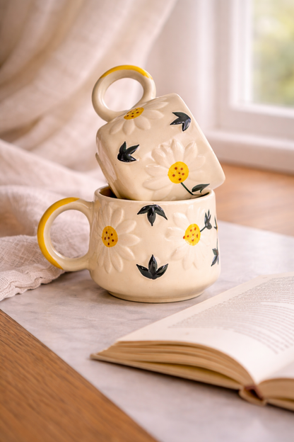 Golden Daisy Mug – Set of 2
