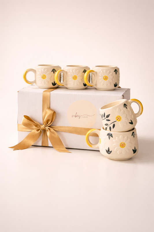 Golden Daisy Mug – Set of 6