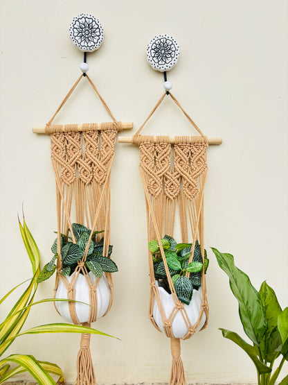 corner hanging plants Quiet Corner Hanging Planter Set – Caramel Brown – Vibes Route
