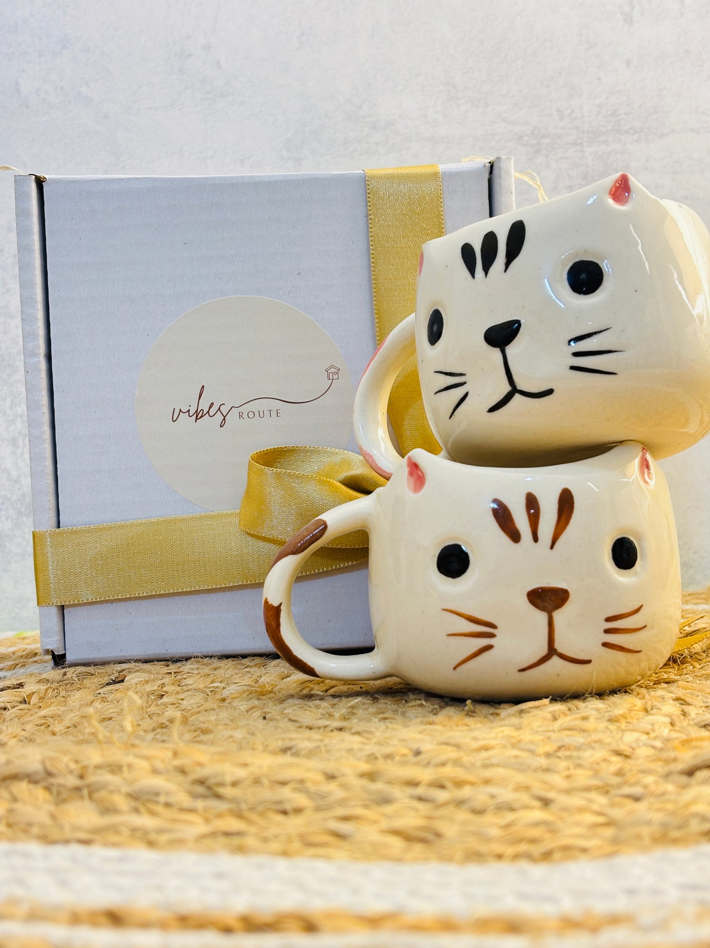 Twin Cat Ceramic Mug Set