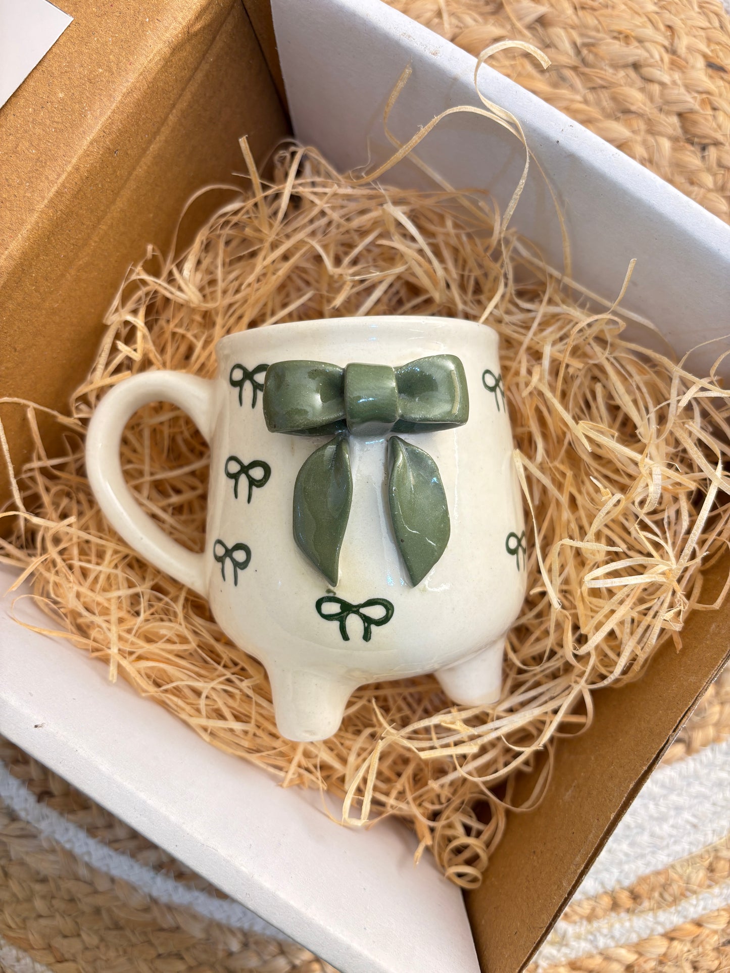 Twin Bow Ceramic Mug Set
