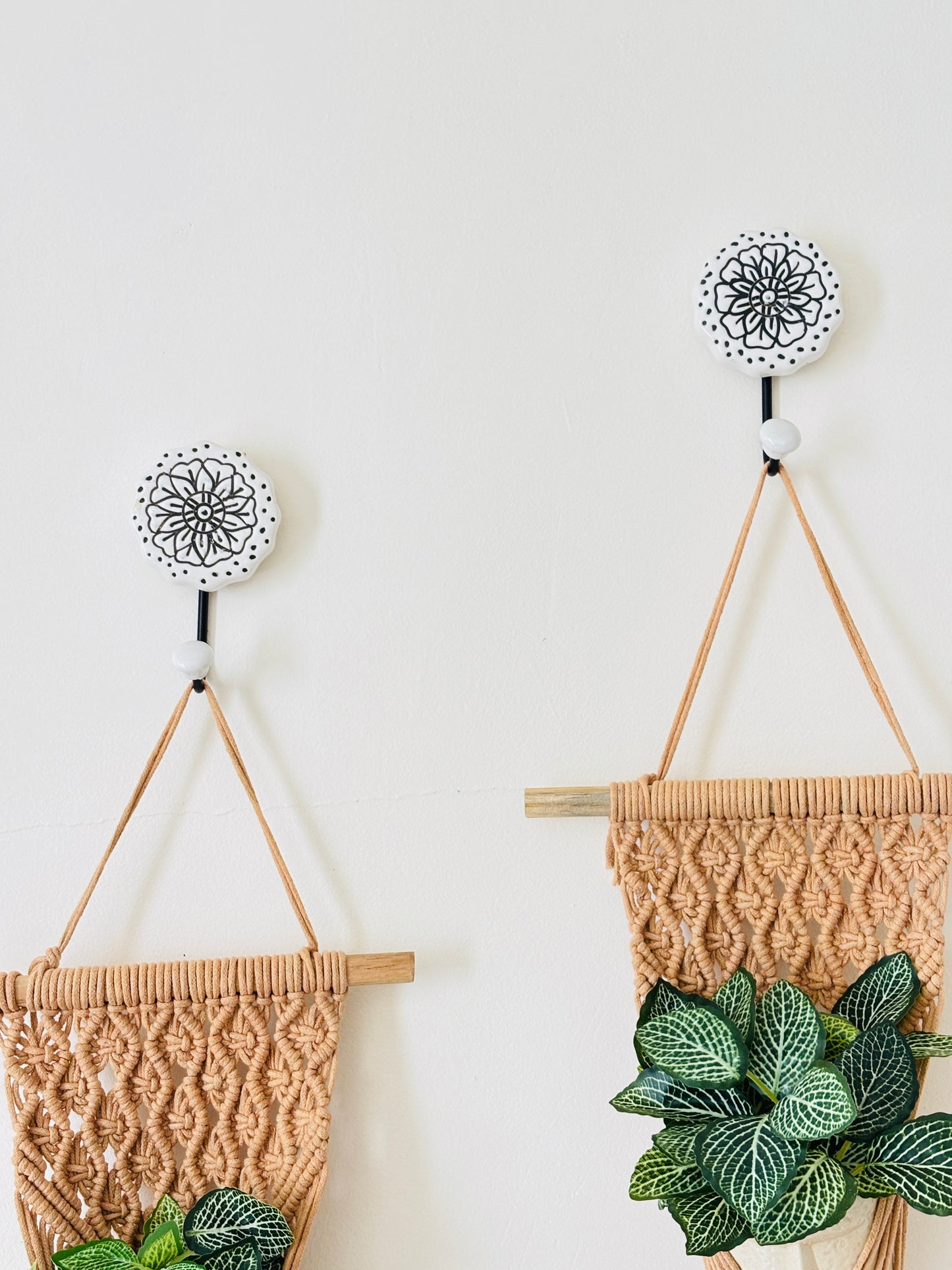 Peace Knot Planter Hanger Set – Caramel Brown