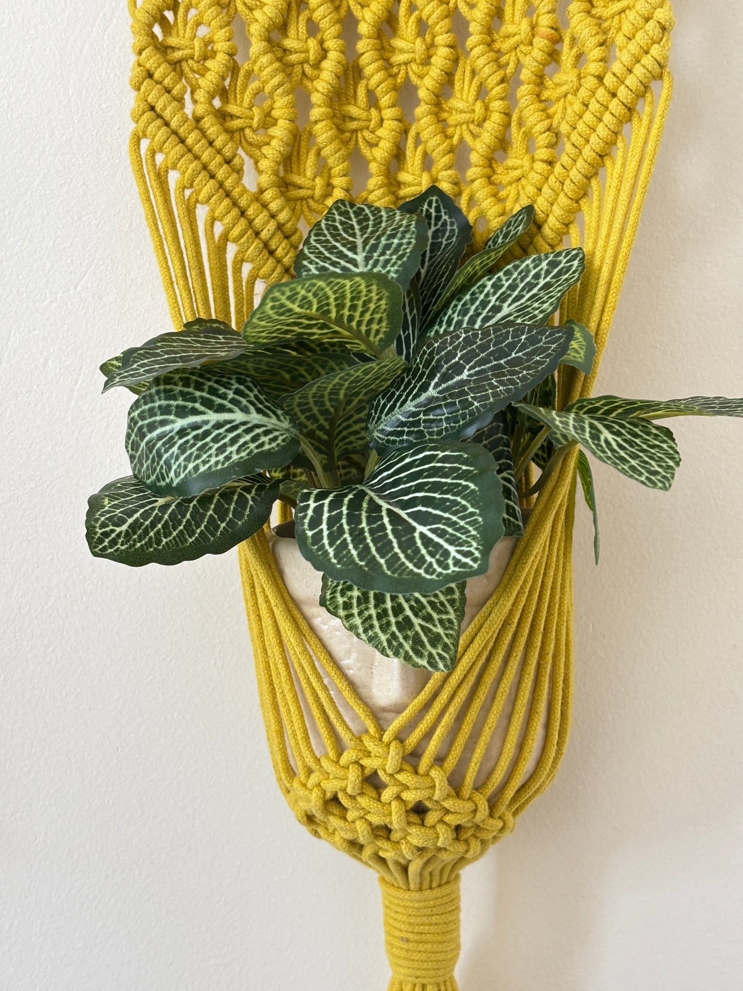 Peace Knot Planter Hanger Set – Sunflower Yellow set